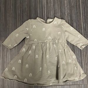 Quincy Mae pine tree dress, Size 2-3y